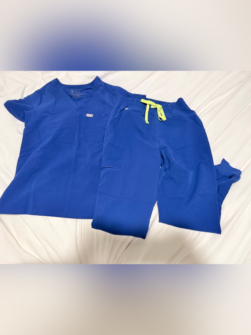 FIGS Caribbean Blue XS Set | Catarina top | Uman relaxed jogger pants